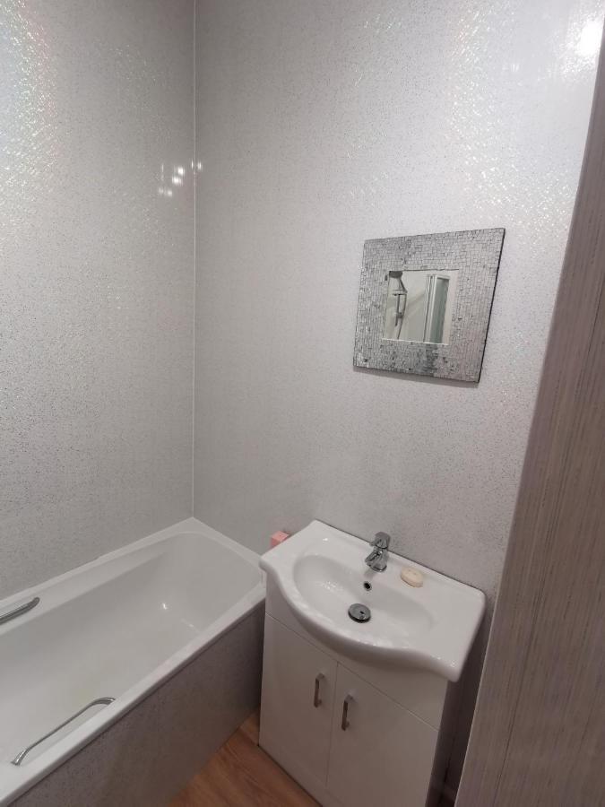 Parkside House 3 bedroom 2 bathroom. parking. Barrow-in-Furness Bagian luar foto